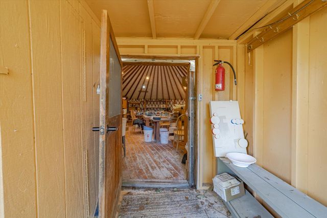 220 Harmony Lane, Garberville, CA 95542