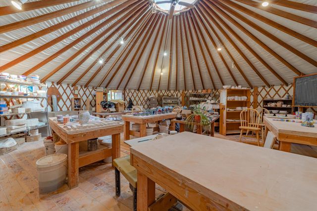 220 Harmony Lane, Garberville, CA 95542