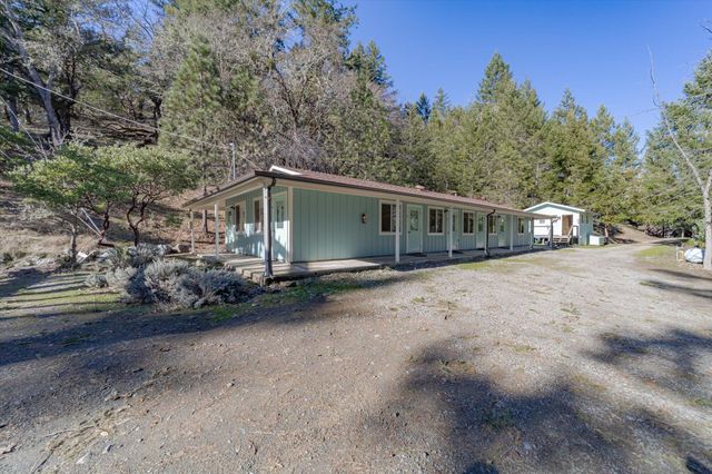 220 Harmony Lane, Garberville, CA 95542
