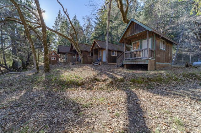 220 Harmony Lane, Garberville, CA 95542