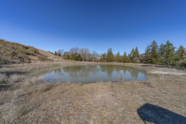 220 Harmony Lane, Garberville, CA 95542