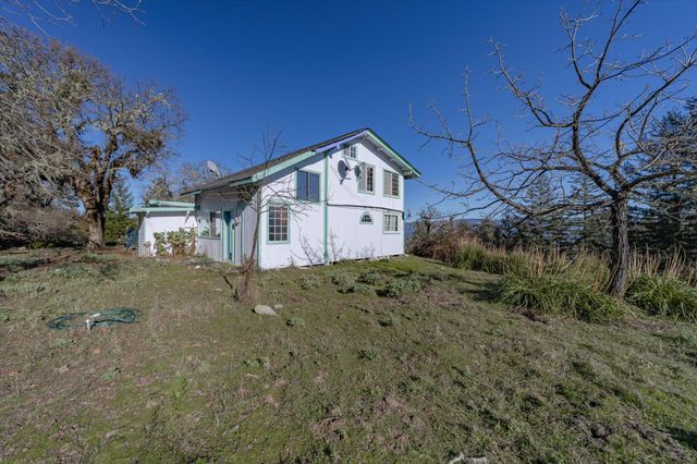 220 Harmony Lane, Garberville, CA 95542