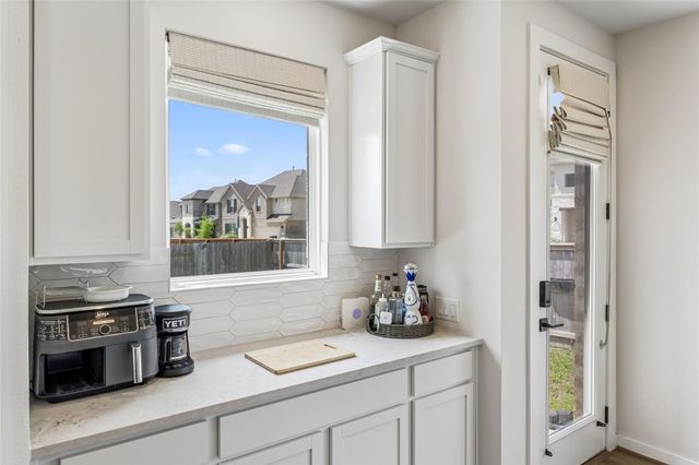 684 Billowing WAY, Kyle, TX 78640