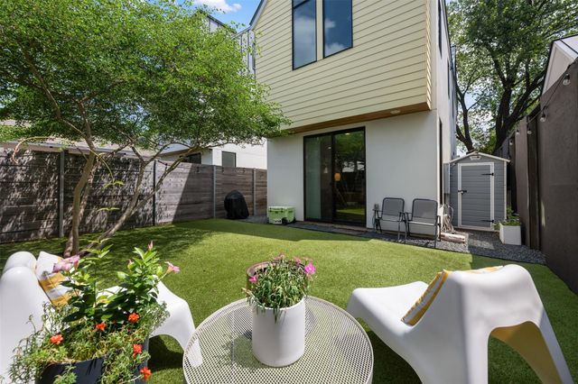 1114 E 3rd ST 1, Austin, TX 78702