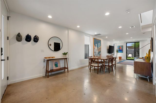 1114 E 3rd ST 1, Austin, TX 78702