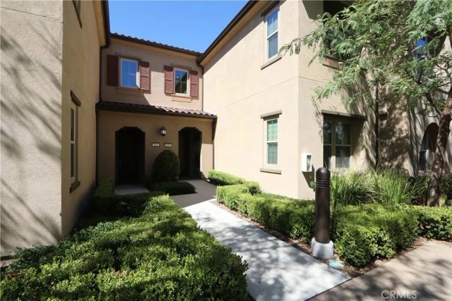 129 Carlow, Irvine, CA 92618