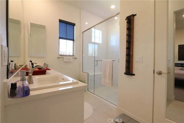 129 Carlow, Irvine, CA 92618