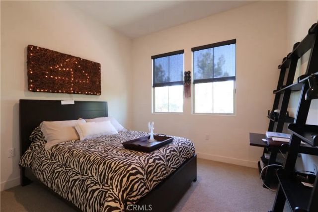 129 Carlow, Irvine, CA 92618