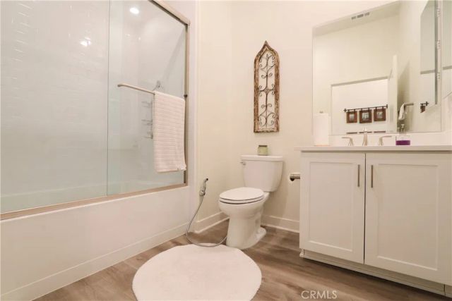 129 Carlow, Irvine, CA 92618