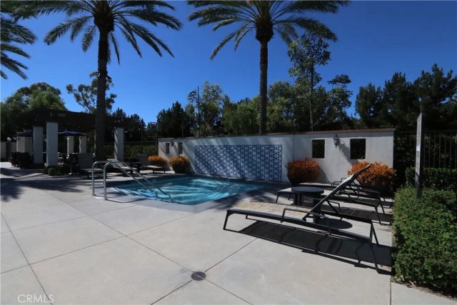 129 Carlow, Irvine, CA 92618