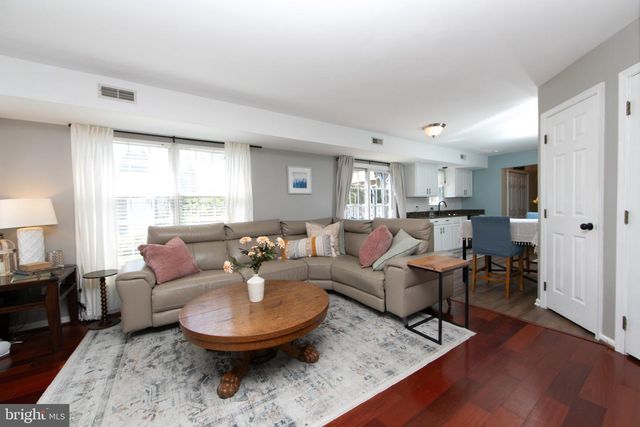 89 WEATHERVANE DR, Mount Royal, NJ 08061