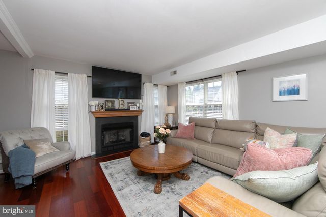 89 WEATHERVANE DR, Mount Royal, NJ 08061