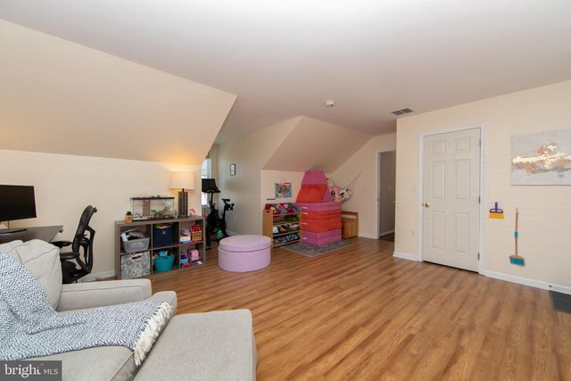 89 WEATHERVANE DR, Mount Royal, NJ 08061