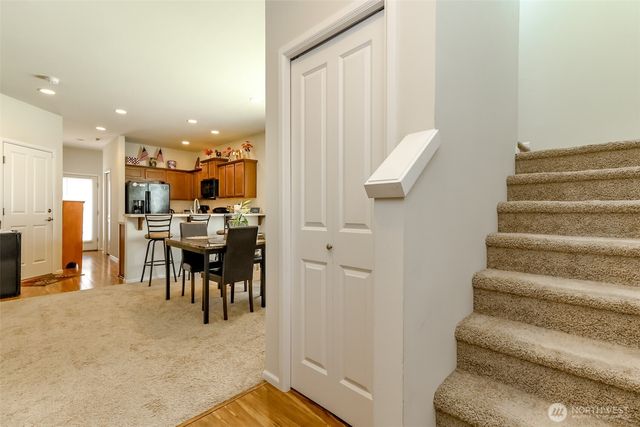 4712 Court R Court, Tacoma, WA 98404
