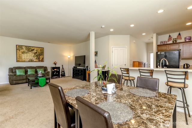 4712 Court R Court, Tacoma, WA 98404
