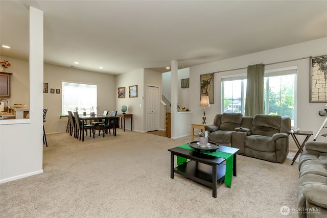 4712 Court R Court, Tacoma, WA 98404