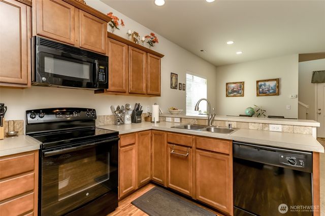 4712 Court R Court, Tacoma, WA 98404
