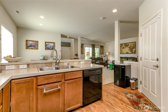 4712 Court R Court, Tacoma, WA 98404