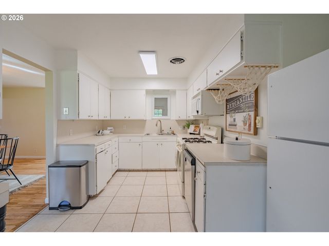 715 Ne 22ND Ave, Camas, WA 98607