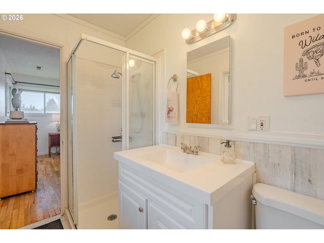 715 Ne 22ND Ave, Camas, WA 98607