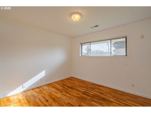 715 Ne 22ND Ave, Camas, WA 98607