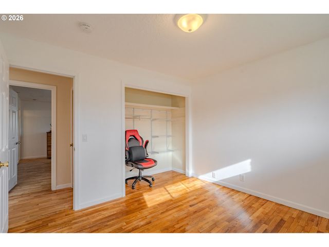 715 Ne 22ND Ave, Camas, WA 98607