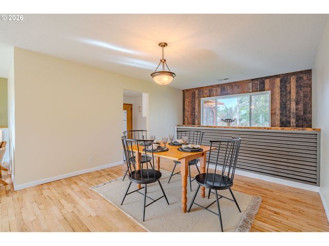 715 Ne 22ND Ave, Camas, WA 98607