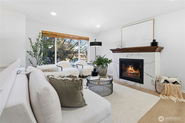 9211 NE 136th Pl, Kirkland, WA 98034