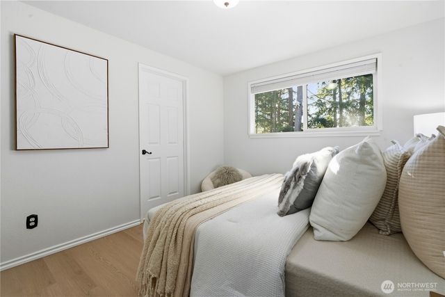 9211 NE 136th Pl, Kirkland, WA 98034