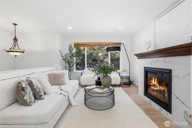 9211 NE 136th Pl, Kirkland, WA 98034