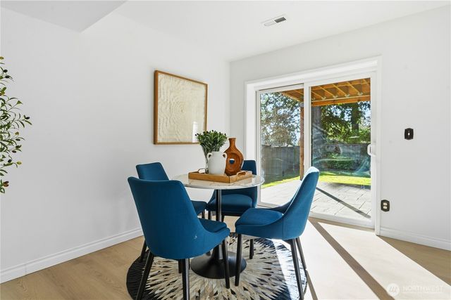 9211 NE 136th Pl, Kirkland, WA 98034