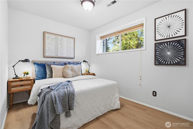 9211 NE 136th Pl, Kirkland, WA 98034