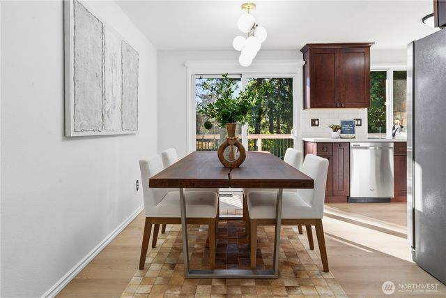 9211 NE 136th Pl, Kirkland, WA 98034