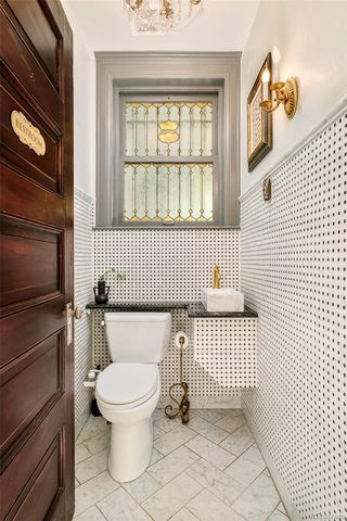 680 N Clarkson Street, Denver, CO 80218