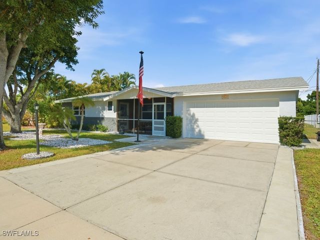 2261 Ivy AVE, Fort Myers, FL 33907