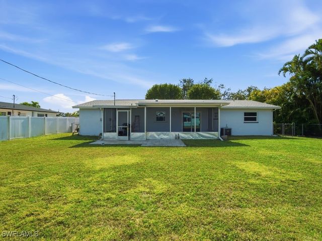 2261 Ivy AVE, Fort Myers, FL 33907