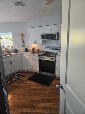 43 WINDSOR DRIVE, Englewood, FL 34223