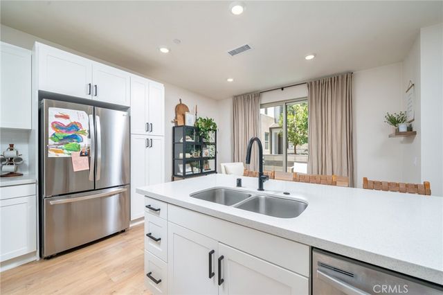 3590 E Peckham Paseo 6, Ontario, CA 91761