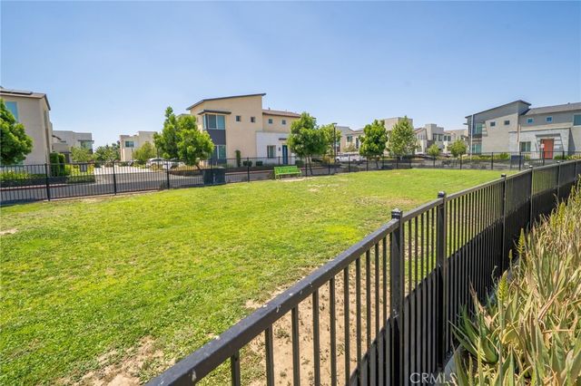 3590 E Peckham Paseo 6, Ontario, CA 91761