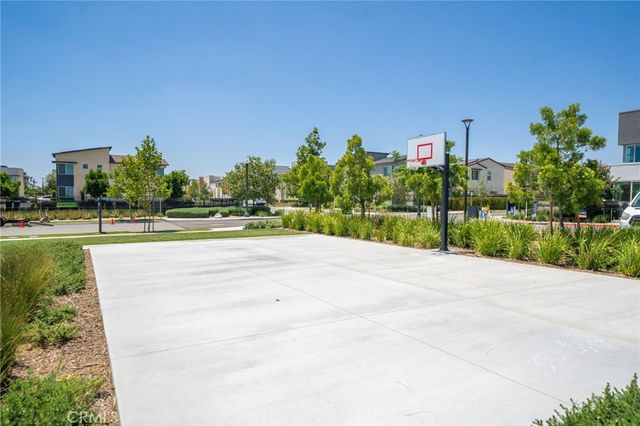3590 E Peckham Paseo 6, Ontario, CA 91761