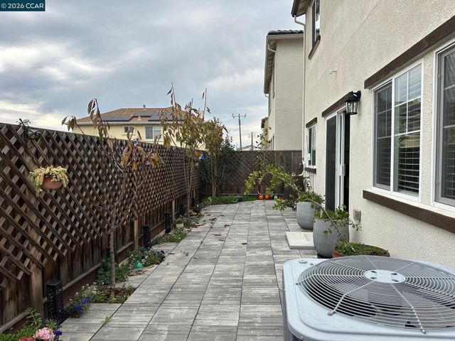 46 Mountainside Way, Hayward, CA 94544