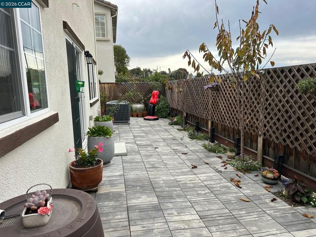 46 Mountainside Way, Hayward, CA 94544