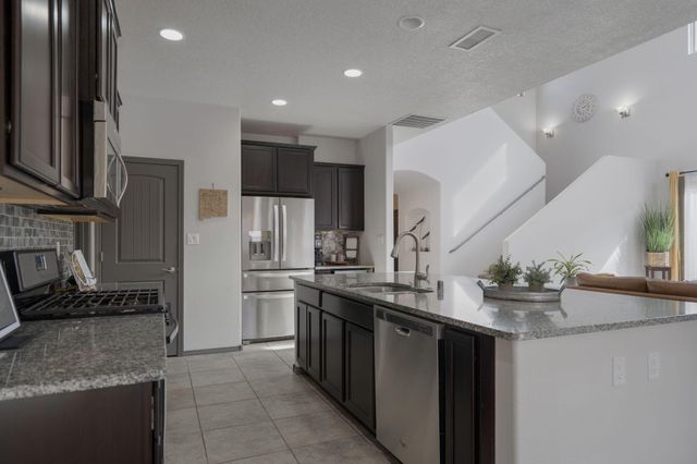2613 La Luz Circle NE, Rio Rancho, NM 87144