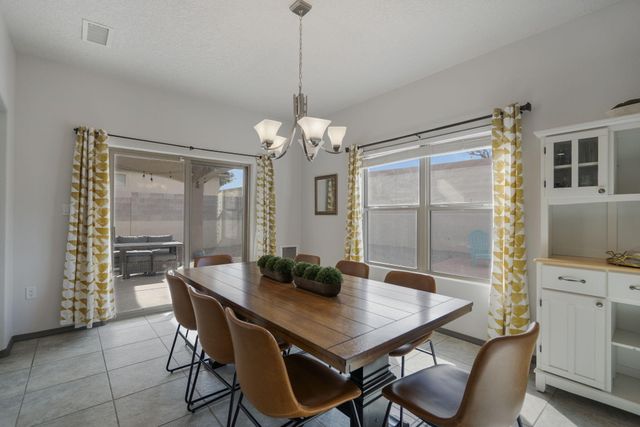 2613 La Luz Circle NE, Rio Rancho, NM 87144