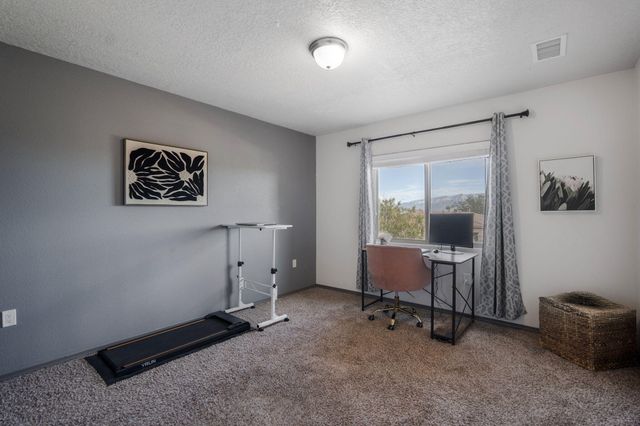 2613 La Luz Circle NE, Rio Rancho, NM 87144