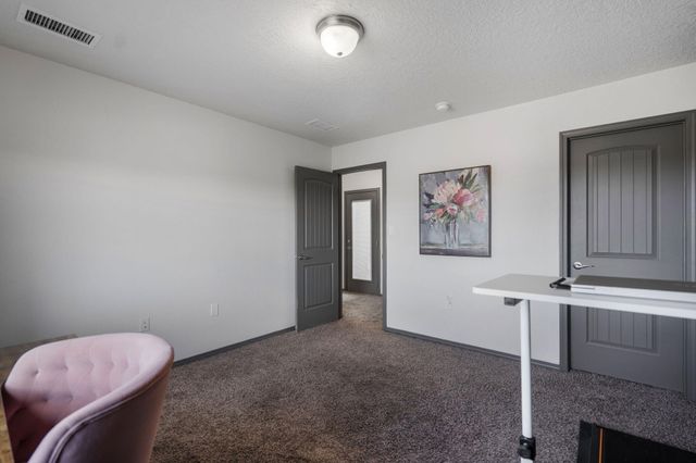2613 La Luz Circle NE, Rio Rancho, NM 87144