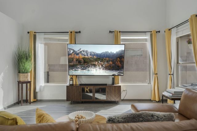 2613 La Luz Circle NE, Rio Rancho, NM 87144