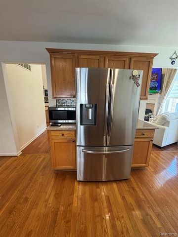 324 Cherry Lane, Inkster, MI 48141