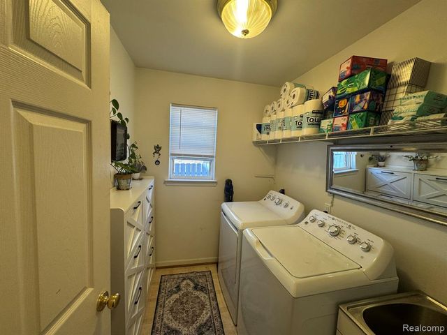 324 Cherry Lane, Inkster, MI 48141