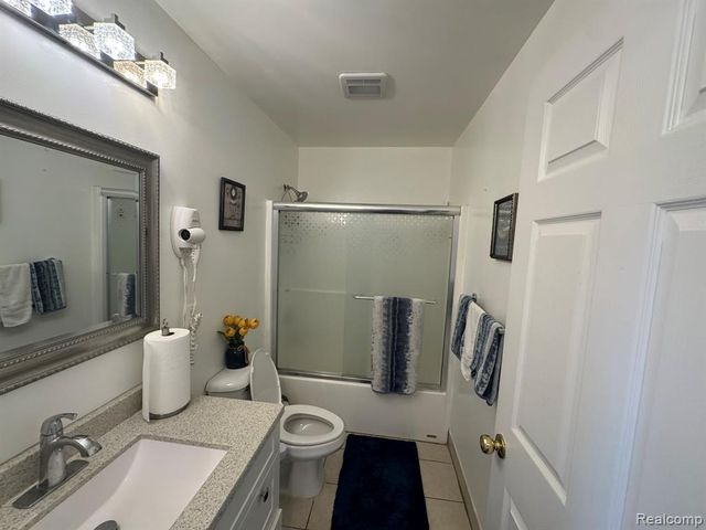 324 Cherry Lane, Inkster, MI 48141